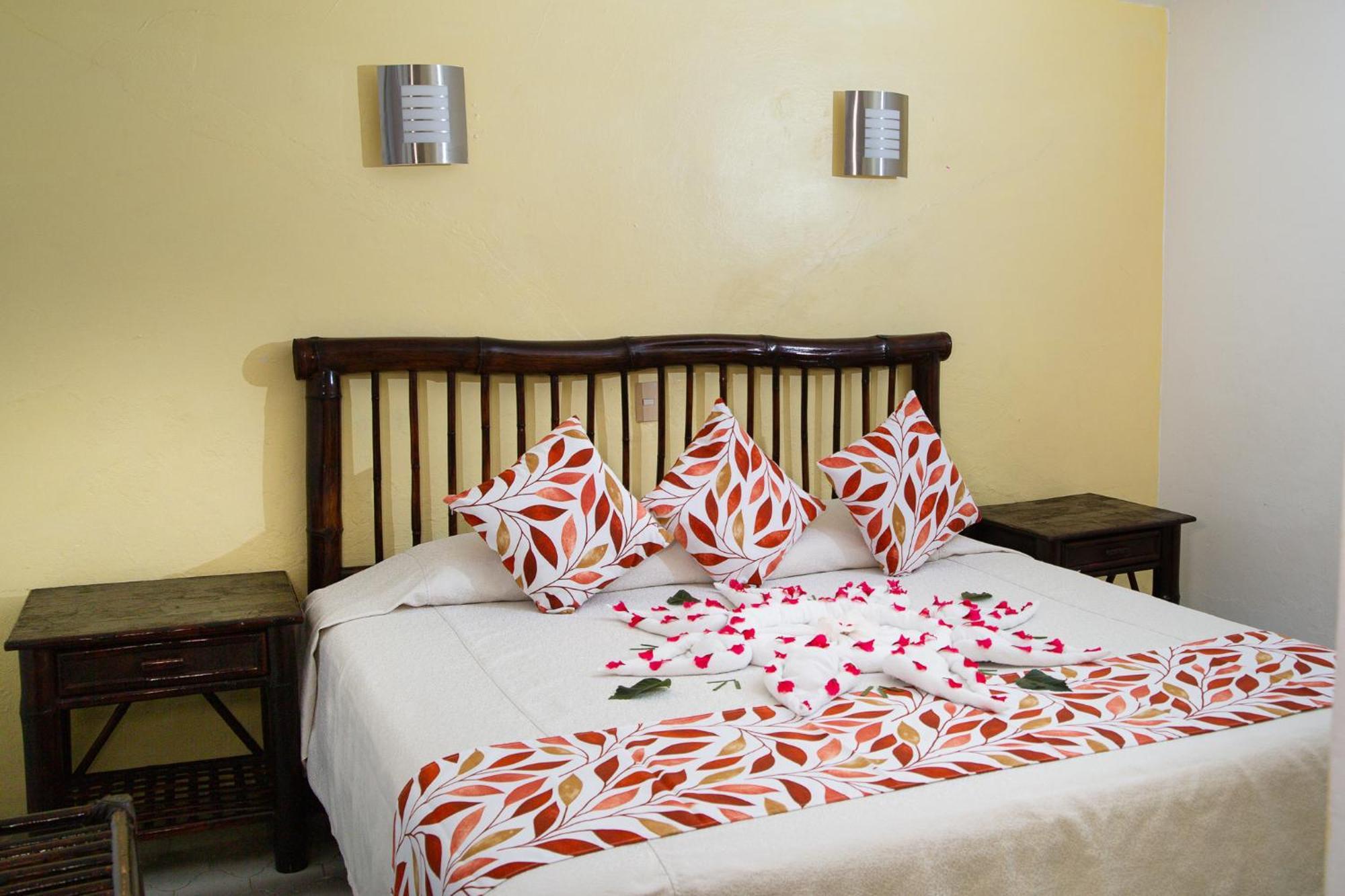 Hotel Zihua Caracol Zihuatanejo Exterior foto