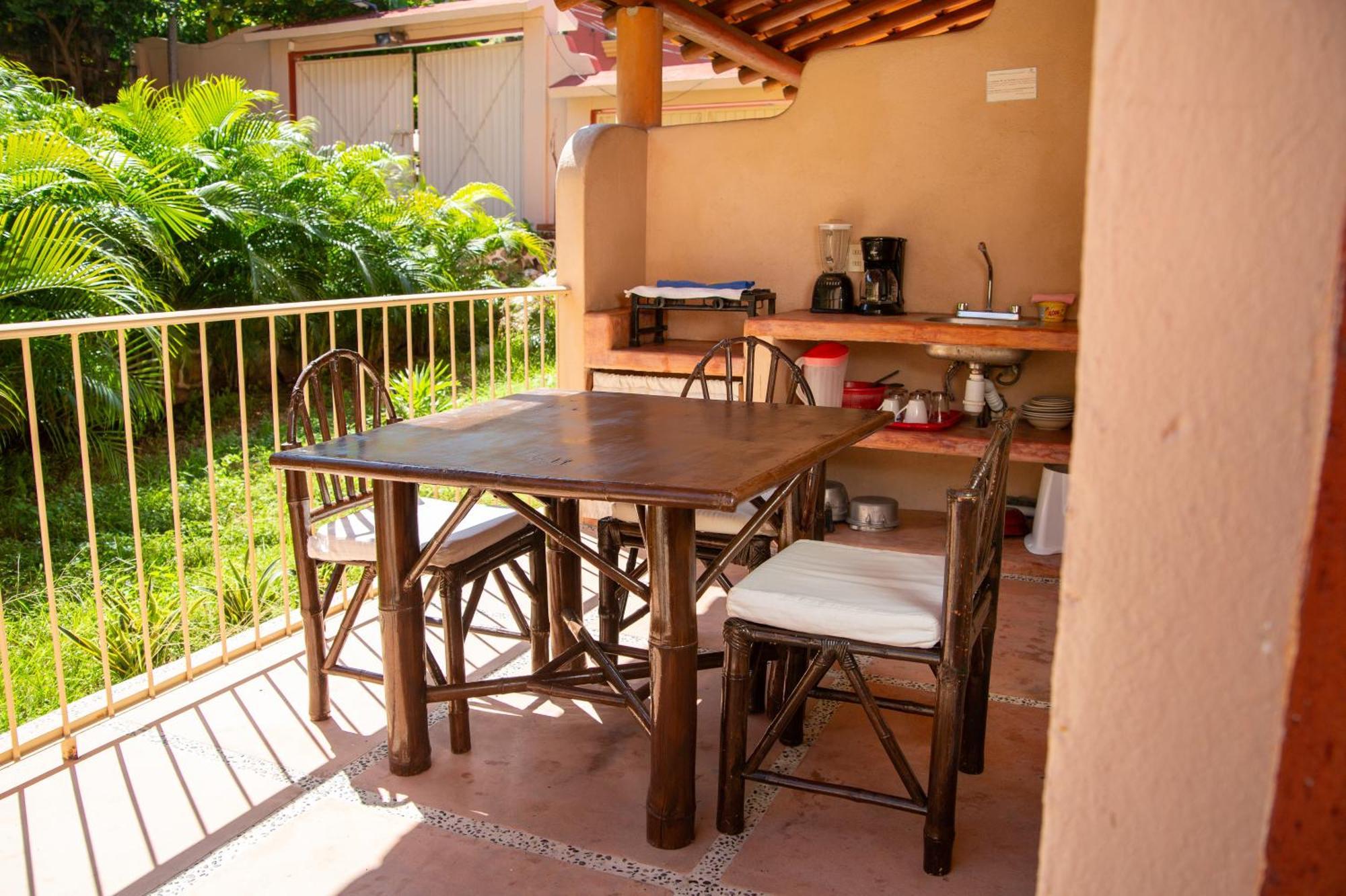 Hotel Zihua Caracol Zihuatanejo Exterior foto