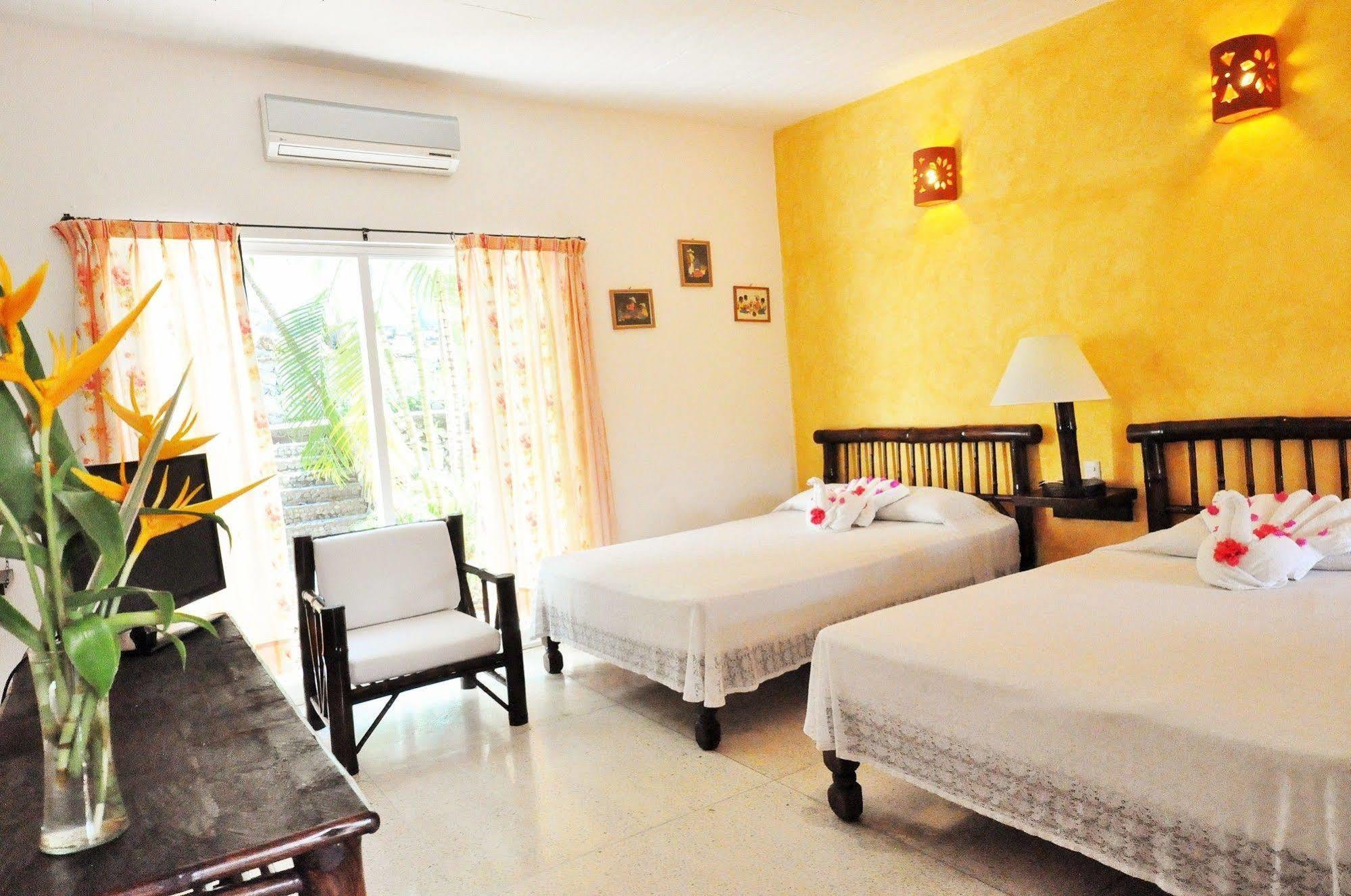 Hotel Zihua Caracol Zihuatanejo Exterior foto